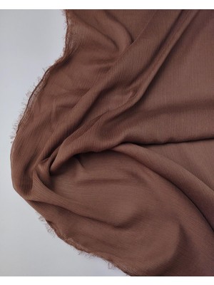 Kumaş Parça Kahve Renkte Kırinkıl Şifon Kumaş En: 140CM