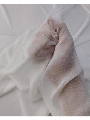 Kumaş Parça Siyah Renkte Kırinkıl Şifon Kumaş 145X220CM