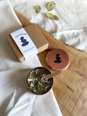 Atölye Merdiven Silentium Meditasyon Tütsüsü Buhurdanlık İçin Bitki Tütsü Karışımı Sakinlik, Dinginlik