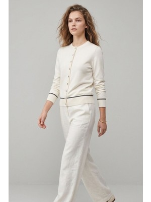 Şiir Raye Kadın Yumuşak Dokulu Ara Biyeli Sıfır Yaka Düğmeli Uzun Kollu Örme Hırka - Ekru