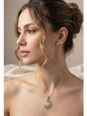 Hayal Çanta Kararmaz Gold Taşlı Floral Madalyon Kolye