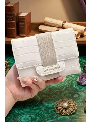 Beyaz Deri Kadın Cüzdan ve Kartlık - Şık & Minimal Tasarım