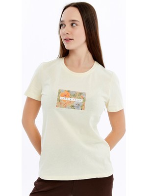 Trender Baskı Kadın T-Shirt Trus Bej