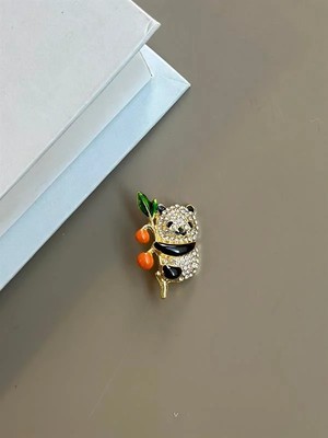 Aesco Panda Broş - Beyaz