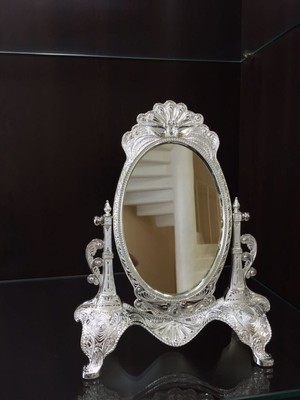 Ceyyiz Gümüş Rengi Çerçeveli Ayaklı Masa Aynası LKM-284