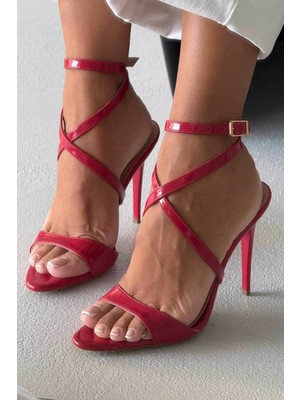 Ayakkabı Prensi Sarah Kırmızı Rugan Stiletto, Topuklu Ayakkabı Kadın