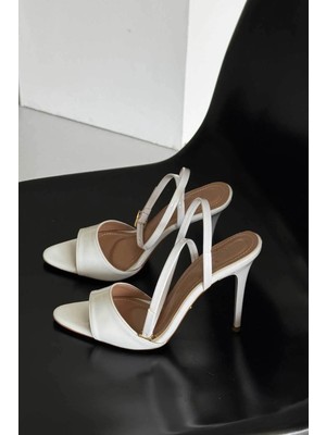 Ayakkabı Prensi Evans Beyaz Rugan 10CM  Stiletto, Topuklu Ayakkabı Kadın