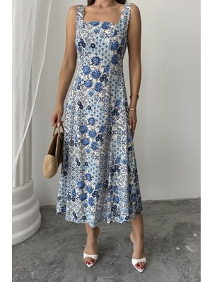 Bizcomoda Mavi Çiçekli Viskon Elbise