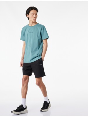 Koton Bermuda Baskılı Cepli Beli Bağcıklı Spor Şort