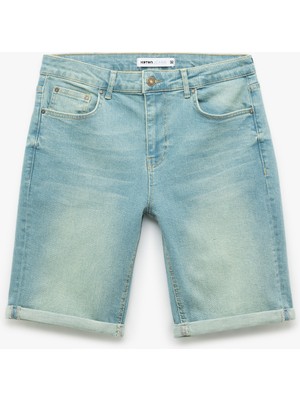 Koton Pamuklu Cep Detaylı Katlamalı Paça Slim Fit Denim Şort