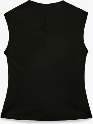 Koton Krep Scuba Kumaş Düğmeli Hafif Peplum Kesim Yelek