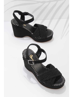 Bambi Kadın Taba Açık Ayakkabı Orta Topuklu Tekstil Malzeme ile Şık Tasarım