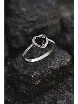 Silveranka 925 Ayar Gümüş Siyah Taşlı Kalp Yüzük