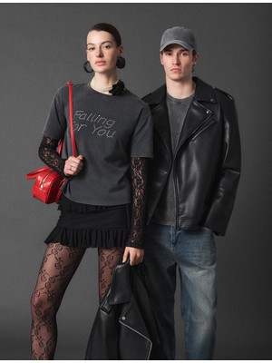 Koton Fermuar Detaylı Uzun Kollu Crop Oversize Suni Deri Biker Ceket