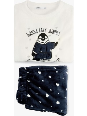 Koton Rahat Kesim Penguen Baskılı Polar Pijama Takımı