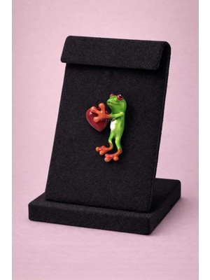 Mdm Style Kalp Tutan Sevimli Kurbağa Mineli Broş