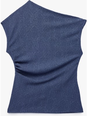 Koton Asimetrik Yaka Kolsuz Drape Detaylı Bluz