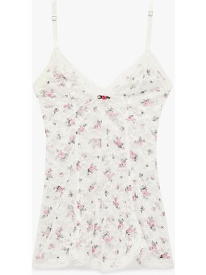 Koton Yarı Transparan V Yaka Askılı Çiçekli Dantel Gecelik