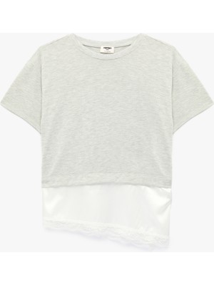 Koton Dantel Detaylı Asimetrik Kesim Bisiklet Yaka Kısa Kollu Tişört