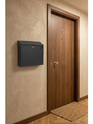 Liccia Anahtarlı Metal Posta Kutusu