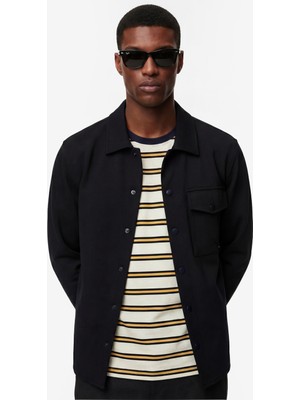 Koton Regular Fit Viskon Karışımlı Kapaklı Cepli Klasik Yaka Uzun Kollu Gömlek