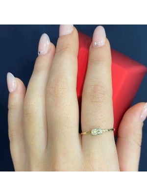 Hepimitu Beyaz Taşlı  Altın Tektaş Yüzük YZA.104.01