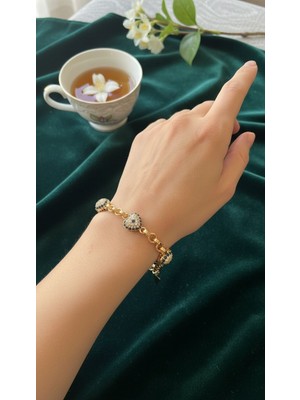 Solène Nola Kalpli Zirkon Taşlı Rose Gold Altın Kaplama Çelik Bileklik