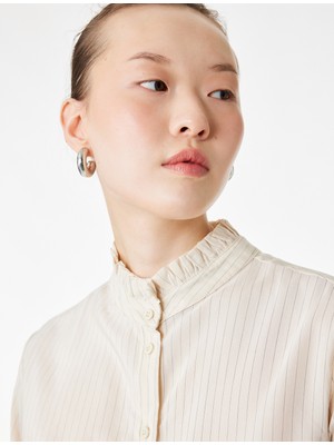 Koton Regular Fit Uzun Kollu Dik Fırfırlı Yaka Çizgili Gömlek