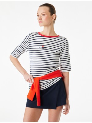 Koton Slim Fit Kısa Kollu Bisiklet Yaka Kalpli Nakış Detaylı Çizgili Tişört