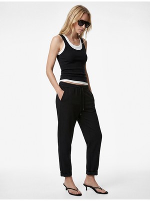 Koton Krep Scuba Kumaş Rahat Kalıp Cepli Beli Bağlamalı Jogger Pantolon