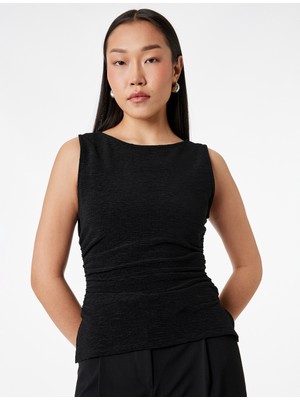 Koton Slim Fit Drape Detaylı Bisiklet Yaka Dokulu Kolsuz Bluz