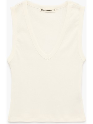 Koton Kolsuz Pamuklu Slim Fit V Yaka Bluz