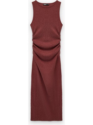 Koton Bürümcük Kumaş Drape Detaylı Bisiklet Yaka Uzun Kalem Elbise