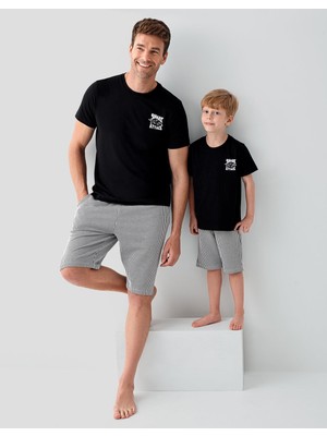 REN Erkek & Çocuk Pijamaları Ayrı Ayrı Satılır | %100 Pamuk Baba Oğul Yazlık Pijama Takımı Kombin – Shark Attack Baskılı