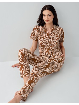 Arnetta Kadın Desenli Kısa Kollu Düğmeli Pijama Takımı – %50 Pamuk %50 Modal, Yumuşak ve Nefes Alabilen