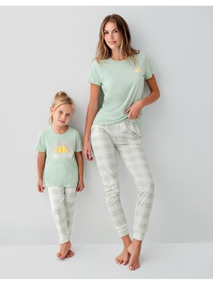 Arnetta Anne Kız Pijama Takımı Kombin – Kadın ve Çocuk Pijamaları Ayrı Ayrı Satılır | %100 Pamuk Yeşil Desenli