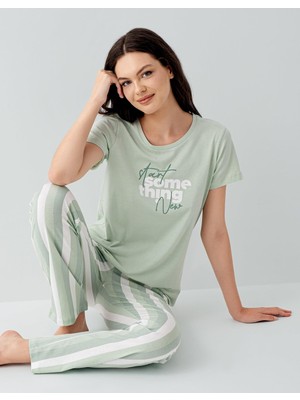 Arnetta Kadın Yazlık %100 Pamuk Cepli Pijama Takımı – Kısa Kollu, Çizgili Alt, Rahat Ev Giyimi