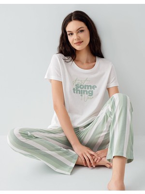 Arnetta Kadın Yazlık %100 Pamuk Cepli Pijama Takımı – Kısa Kollu, Çizgili Alt, Rahat Ev Giyimi