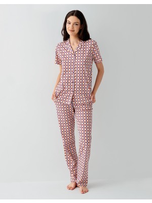 Arnetta Kadın Desenli Düğmeli Gömlek Yaka Pijama Takımı – %50 Pamuk %50 Modal, Üst Kısa Kollu, Cepli Uzun Alt