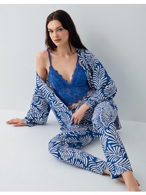 Arnetta Kadın 3’lü Desenli Pijama & Ev Giyim Seti – Dantelli Bralet Sütyen , Pantolon ve Sabahlık, %50 Pamuk %50 Modal