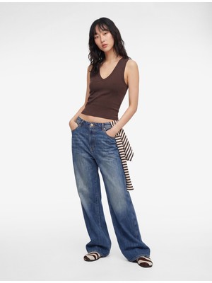 Koton Kolsuz Pamuklu Slim Fit V Yaka Bluz