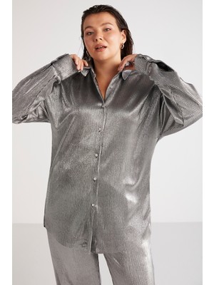 Ethiquet Elvın Kadın Geniş Kesim Krinkle Varak Baskı Manşetli Antrasit Büyük Beden Gömlek