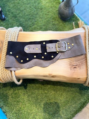 Yılday Gür Butik Hadley El Yapımı Çift Tonlu Nubuk Deri Aksesuar - Kontrast Materyalli Asimetrik Stil - Standart Beden