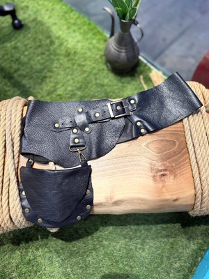 Yılday Gür Butik Sawyer El Yapımı Fonksiyonel Deri Kemer - Çıkarılabilir Çanta ve Antik Detaylı Tasarım - Standart Beden