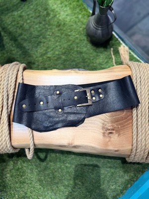 Yılday Gür Butik Presley El Yapımı Siyah Deri Aksesuar - Vintage Doku Tasarımı - Standart Beden