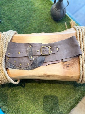 Yılday Gür Butik Kelly Çift Tonlu Desenli El Yapımı Nubuk Deri Aksesuar - Taş Desenli ve Katmanlı Tasarım - Standart Beden