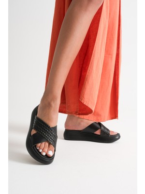 Alfaze Siyah Hakiki Deri Örgü Desenli Günlük Rahat Şık Yazlık Terlik