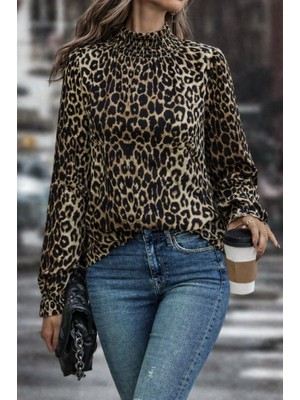 Melen Moda Kadın Uzun Kollu Gipe Detaylı Balıkçı Yaka Leopar Desenli Süprem Bluz