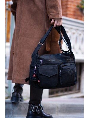 Sanmorris Kadın Çok Gözlü Suya Dayanıklı Paraşüt Kumaş Ayarlanabilir Askılı Omuz Çantası 3057 Basic Koleksiyon Siyah