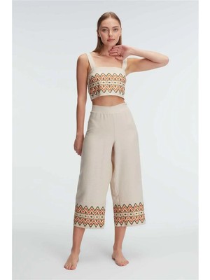 Askılı Oyuk U Yaka Geometrik Yazlık Uzun Nakış Detaylı Pijama Takımı